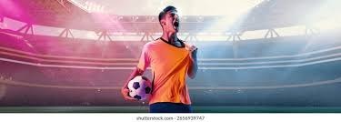 LPL最惨选手诞生！圈内主播爆料RNG离谱合同，LPL概念神陪玩挣钱