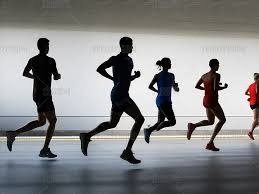 莫伦特斯：魔笛只有失去热情后才会退役，我认为皇马愿意续约