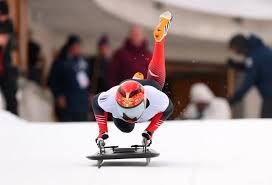 她放弃中国籍去当陪练，助日本四届奥运夺牌，今辅佐朱雨玲对抗国乒＂